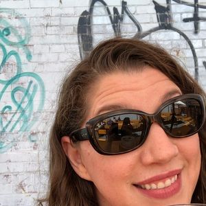 Meet your Posher, Janice